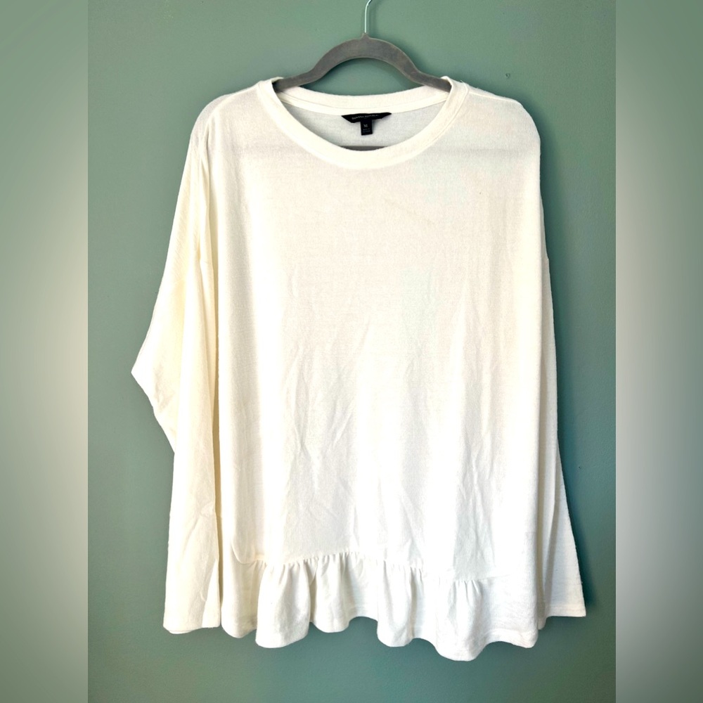 Banana republic Ruffle bottom sweater